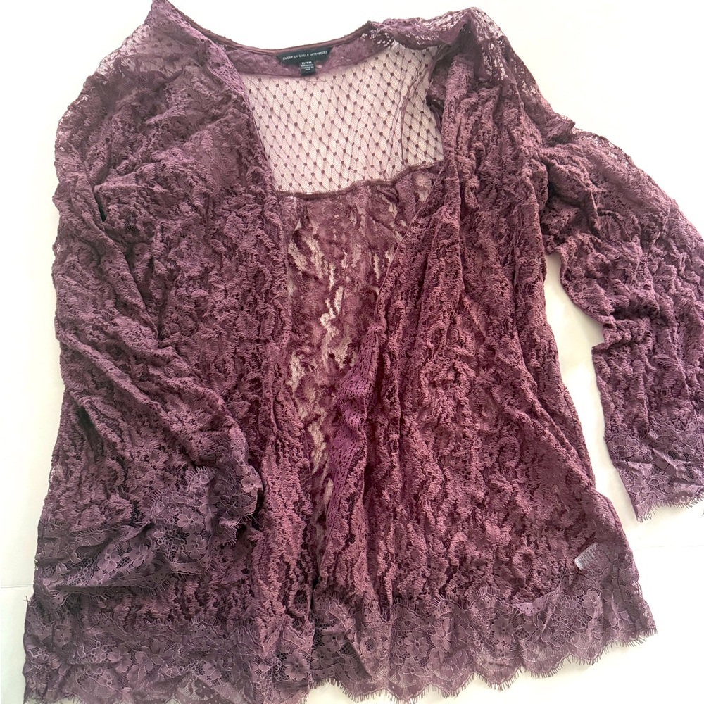 American Eagle Women’s Lace Kimono (medium)
